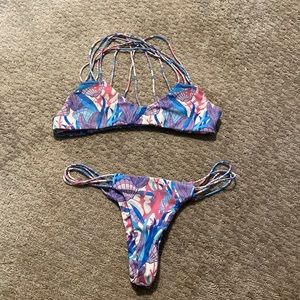 Moana bikini size medium